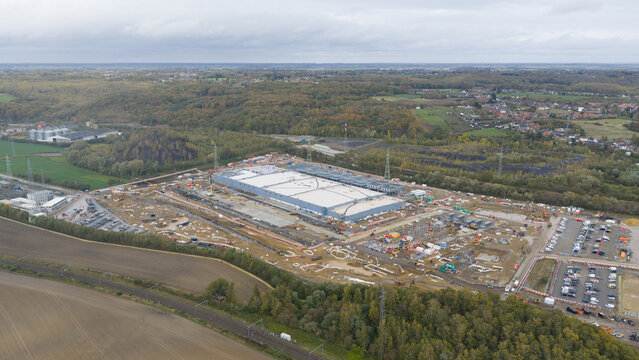 New data center for Cloud services and AI infrastructure in Farciennes, Belgium.