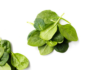 Obraz premium Spinach leaves isolated on white background