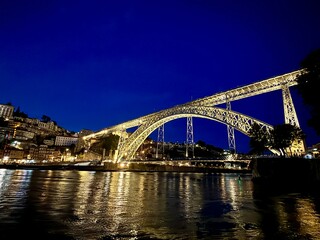 Dom Luis I Bridge in dusk