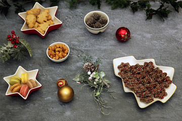 Christmas decorations and food 