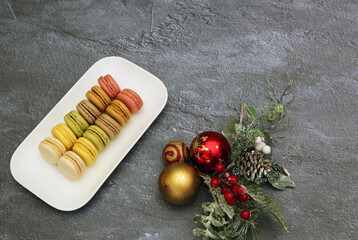 Christmas decorations and food 