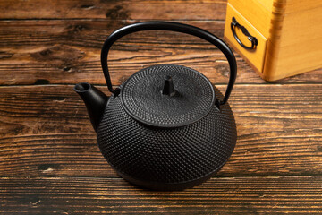 鉄のやかん　鉄瓶