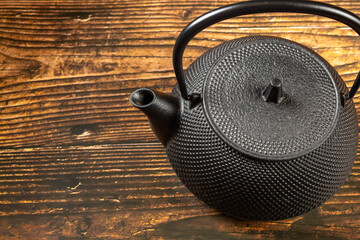 鉄のやかん　鉄瓶