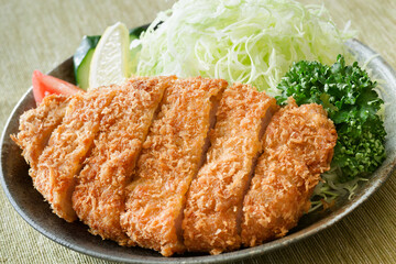 豚カツ