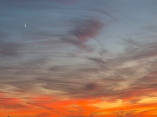 Cielos de atardecer en Octubre 2025