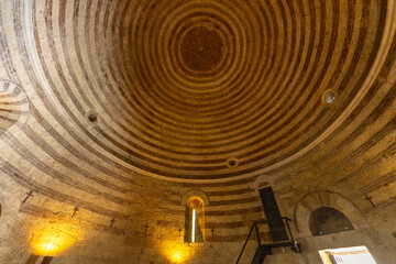 Obraz premium Dome interior with striped pattern in Chiusdino, Tuscany