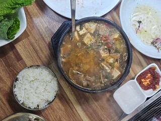 Traditional Korean food: Doenjang jjigae