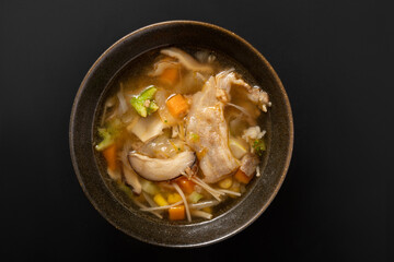 豚バラ肉と野菜のスープ