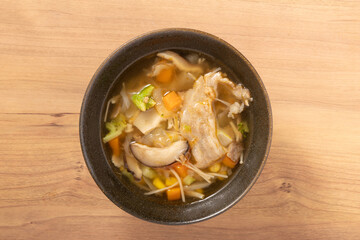 豚バラ肉と野菜のスープ