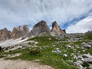Dolomity. Pasmo górskie w Alpach we Włoszech. Krajobraz