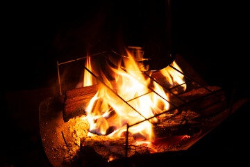 夜の焚き火