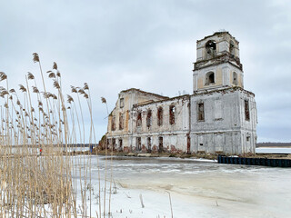 Ancient sinking Church on the Sheksna river near village. Kargulino, Krokhinsky  churchyard.  Vologda region, Russia