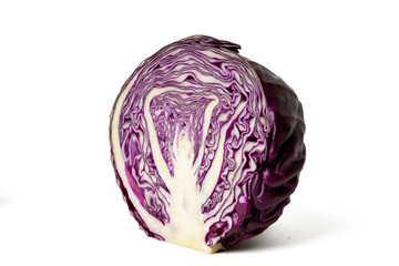 Obraz premium High-resolution photograph of fresh purple cabbage isolate on white, taken with a high-resolution 45MP camera