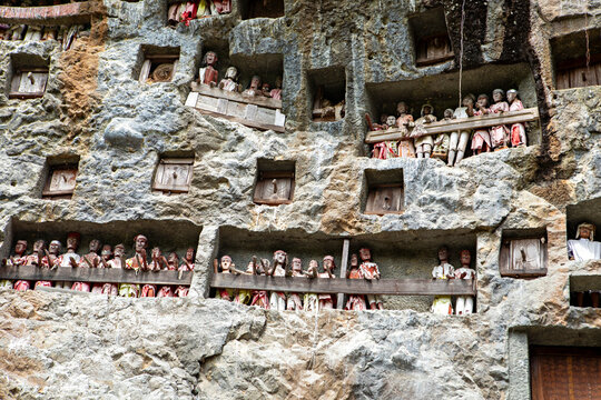 lieu de s&eacute;pulture Toraja