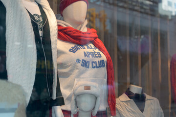 Fototapeta premium mannequins inside display window of Roots, a clothing store, located here at 220 Yonge St, Unit C 32, Floor 3, CF Toronto Eaton Centre