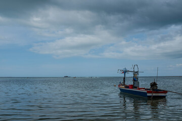 Fototapeta premium Kaweng beach morning landscape with clear bright waters on a white sand beach in Koh Samui Island, Thailand