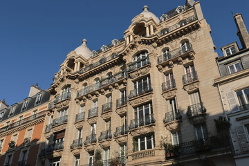 Fototapeta premium Paris 10 - Immeuble Haussmannien