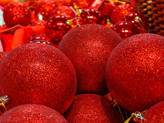 Red christmas balls in market 
