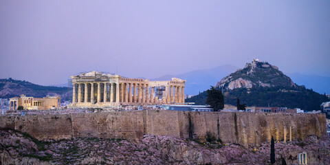 Fototapeta premium Widok na Akropol, wieczorem ze Wzgórza Pnyx Hill 