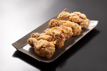 鶏　手羽揚げ