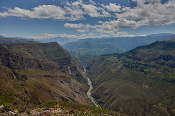 Fototapeta premium the Uctubamba Canyon in Amazonas reveals the raw beauty of Peru’s northern highlands—a breathtaking blend of depth, color, and endless natural wonder.