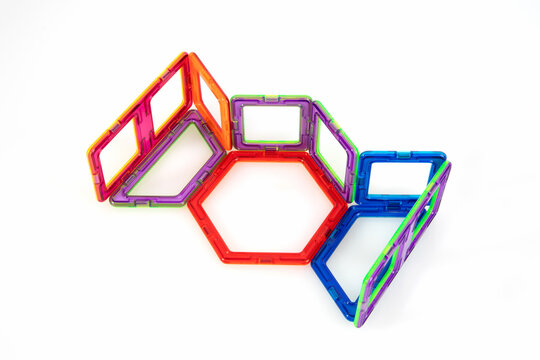 Creative Step-by-Step Candy Toy Made with Magnetic Geometry Pieces