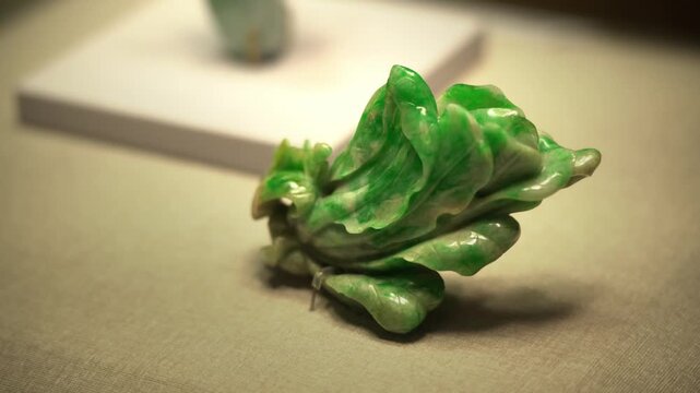 The Jadeite Cabbage from the Qing Dynasty