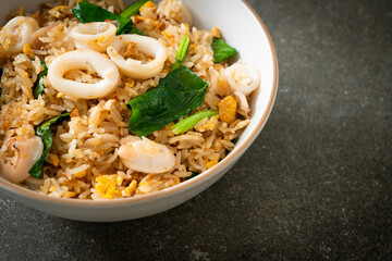 Fried rice with squid or octopus