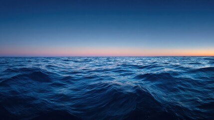 Obraz premium Serene Ocean Waves at Twilight Under a Colorful Horizon