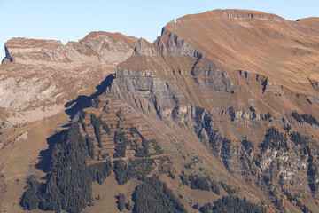 Blickfang im Berner Oberland; Sägissa und Bira vom Männlichen gesehen