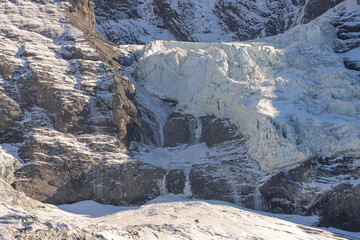 Nollengletscher am Mönch (Jungfrauregion) im Fokus