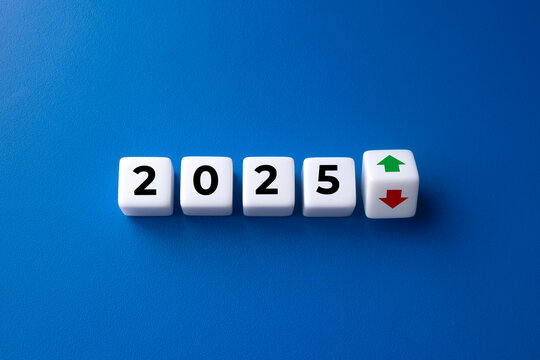 White cube number 2025 with up-down arrows icon on blue background