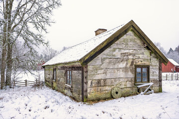Timbered old croft in the countryside a cold winter day © Lars Johansson