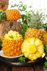 Fresh Tropical Pineapples from Zhanjiang Xuwen - Sweet Crunchy Flesh Direct Supply Large Farm Fragrant Fruit
