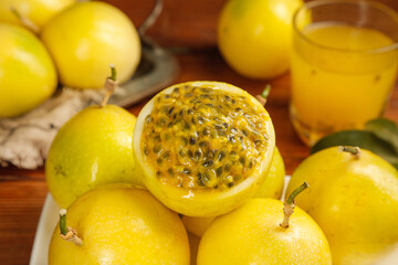 Freshly Picked Golden Passion Fruit from Guangxi China with Tropical Juice
