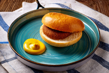 Why Street Food Matters in Culinary Education: Lessons from Dutch Broodje Kroket for Young Chefs
