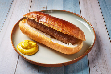 How Global Cuisine Inspires Innovation: Broodje Kroket as a Model for Creative Food Styling and Presentation
