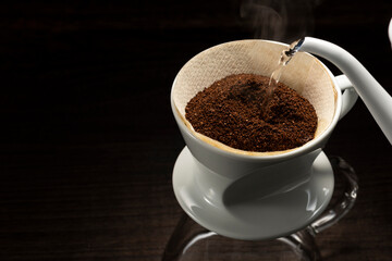 コーヒーを淹れる