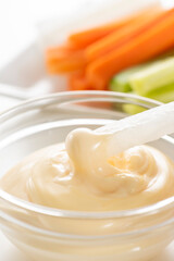 大根にマヨネーズをつける