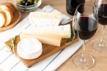 チーズと赤ワイン