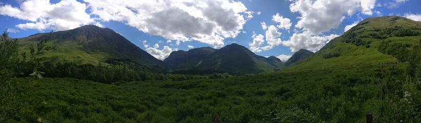 Fototapeta premium panoramic view of the mountains