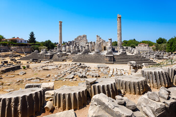 Fototapeta premium Temple of Apollo ruins at Didyma ancient sanctuary in Didim city in Turkey