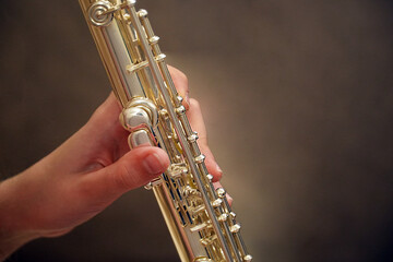 Obraz premium Close-up of flute in hand