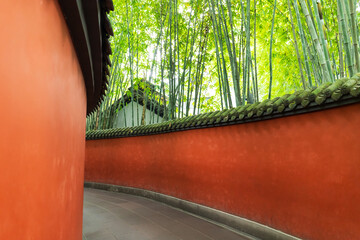 The red courtyard walls and alleys of traditional Chinese architecture