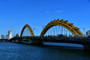 ベトナムダナンのドラゴンブリッジ