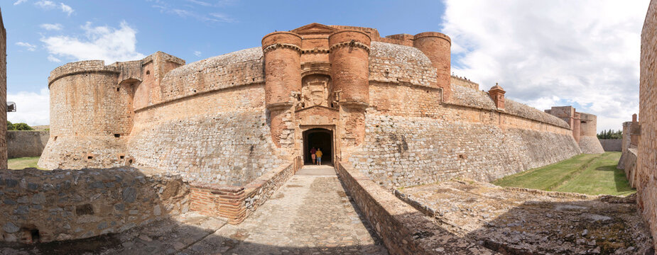 Forteresse de Salses
