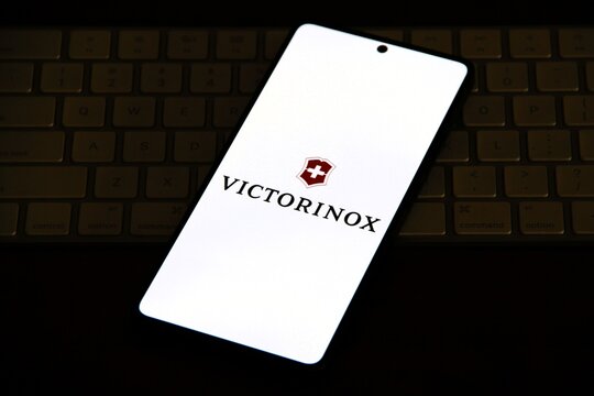 Victorinox - Empresa su&iacute;&ccedil;a que se tornou mundialmente famosa pela fabrica&ccedil;&atilde;o do canivete su&iacute;&ccedil;o, um item ic&ocirc;nico de alta qualidade. 