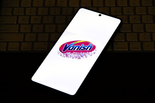 Vanish - Marca de produtos para remover manchas em tecidos, pertencente &agrave; empresa Reckitt Benckiser e vendida em mais de 60 pa&iacute;ses. No Brasil, a marca &eacute; conhecida por seus tira-manchas l&iacute;quidos.