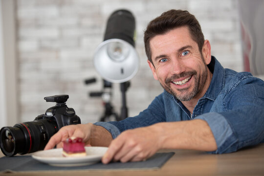 food stylist blogger - blog vlog concept - Powered by Adobe