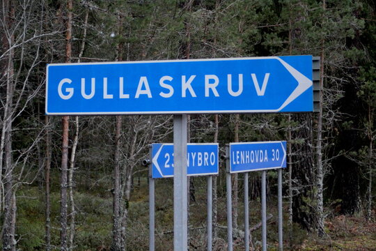 schild "Gullaskruv" in Schweden